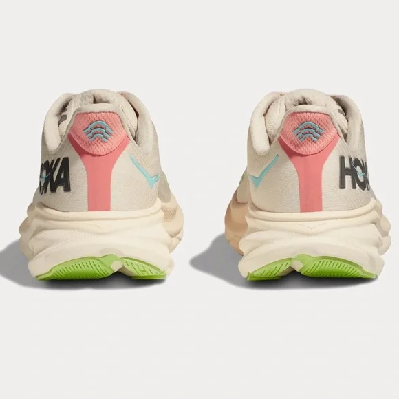 HOKA - Clifton 9 Vanilla / Astral Running Shoes - Picture 3 of 13